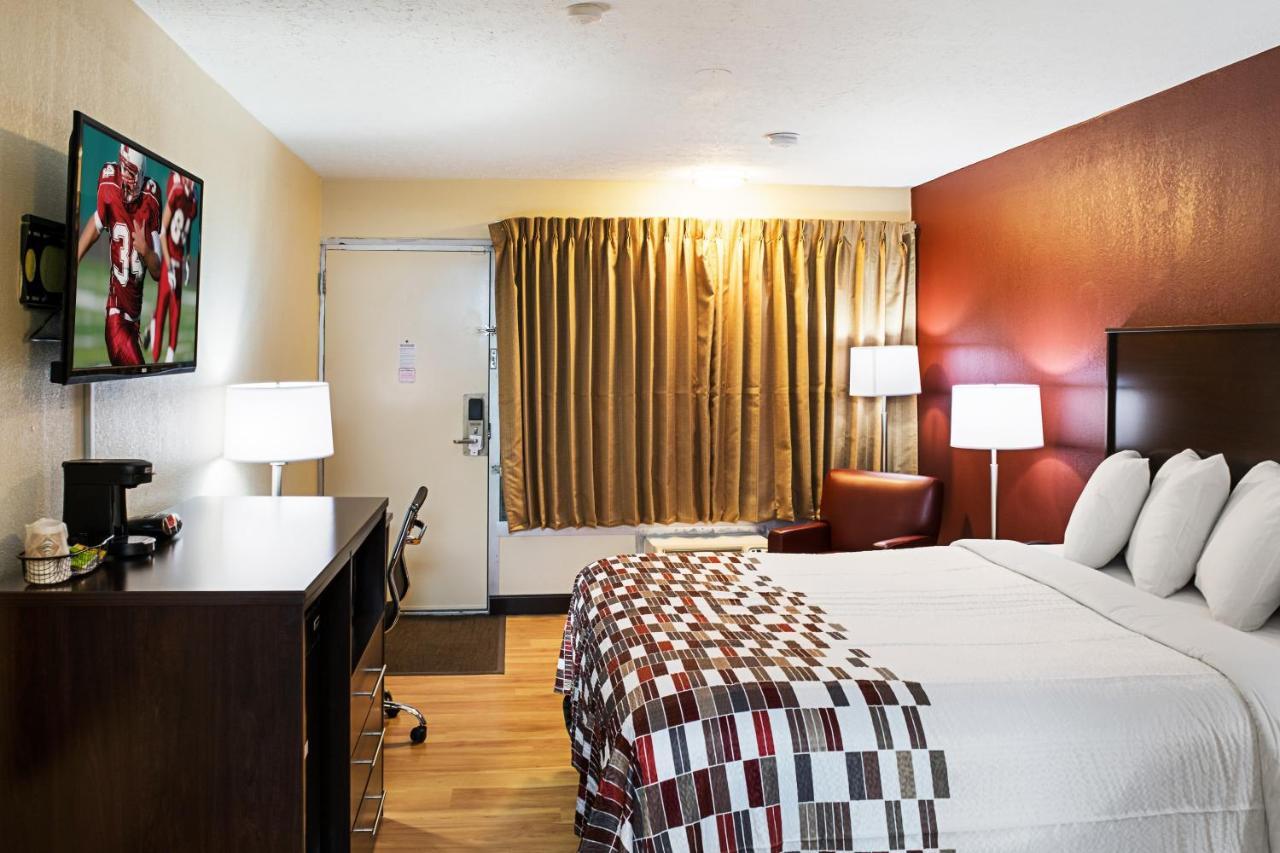 Red Roof Inn Indianapolis - Castleton Bagian luar foto